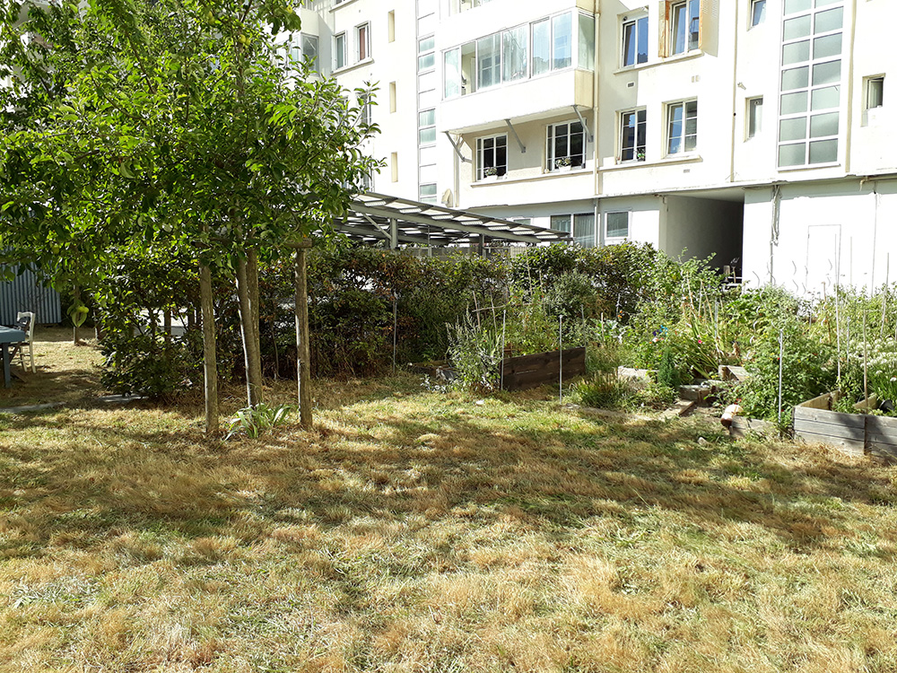 Entretien des espaces verts pour syndics et copropriétés à Nantes creation potager copropriete nantes