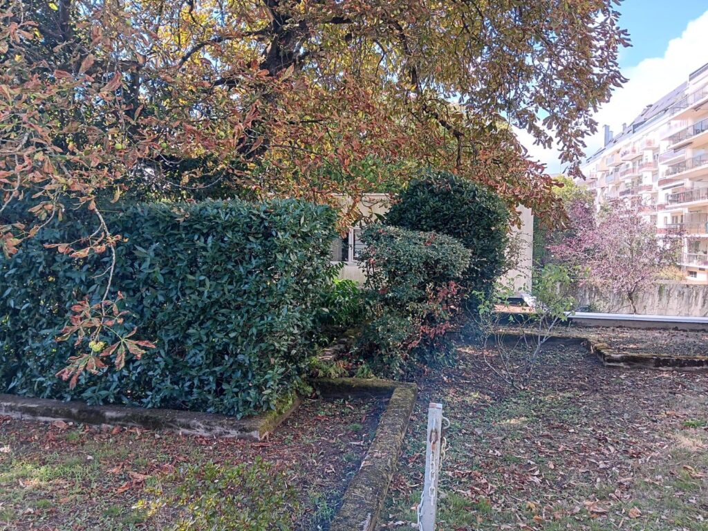 Entretien des espaces verts pour syndics et copropriétés à Nantes syndic entretien espace vert nantes