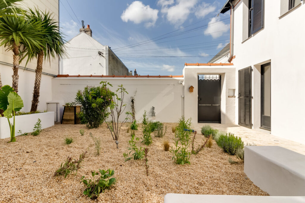 Une oasis au cœur de Nantes • Aménagement paysager d’un jardin en centre-ville de Nantes meero photo 71045149 020 1200x800