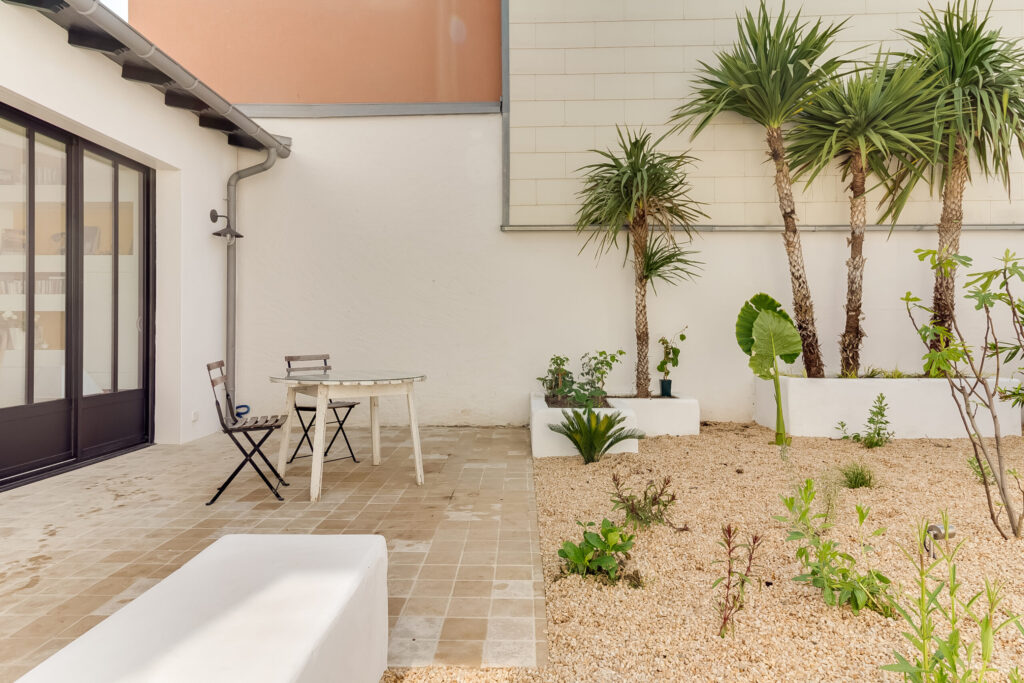 Une oasis au cœur de Nantes • Aménagement paysager d’un jardin en centre-ville de Nantes meero photo 71045149 026 scaled