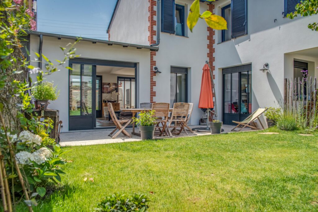Une oasis au cœur de Nantes • Aménagement paysager d’un jardin en centre-ville de Nantes avenue de france 34 scaled